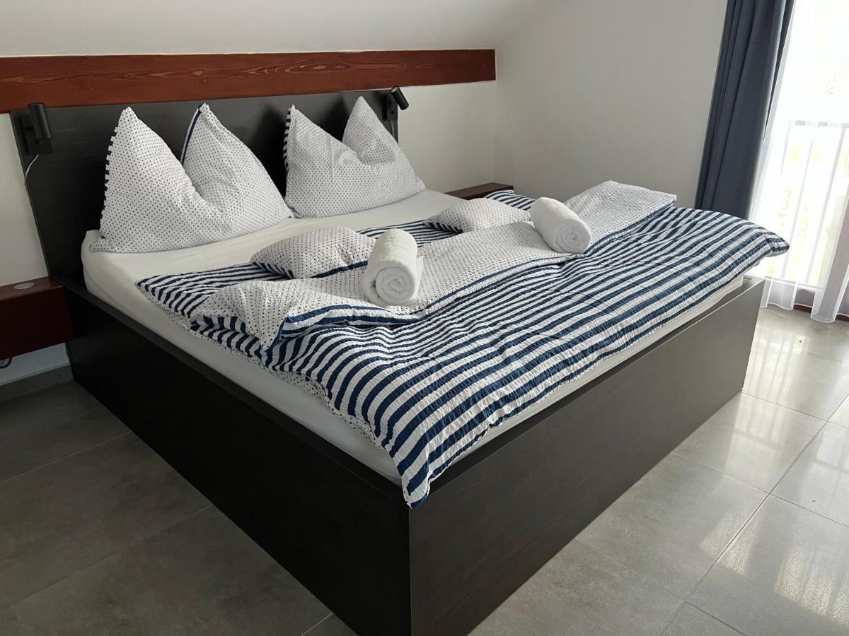 Apartman D5 Nova Pec Luaran gambar