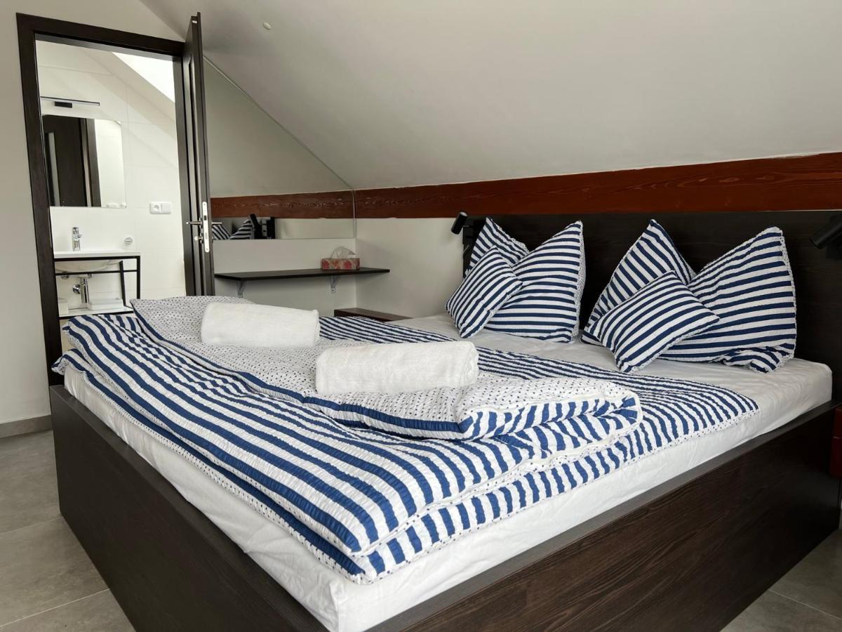 Apartman D5 Nova Pec Luaran gambar